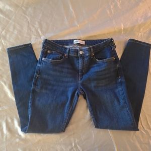 Zara jeans